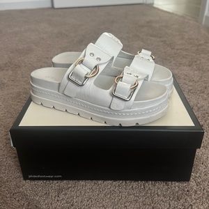 J Slides NYC White Leather Platform Heels Baha 7.5
